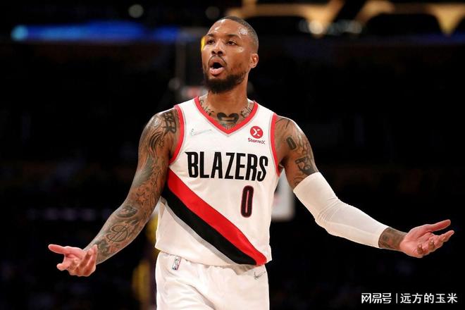 包含赛前全明星赛传出新动向；波特兰开拓者复出首秀；管理层表态：管理层满意；更衣室氛围转暖的词条