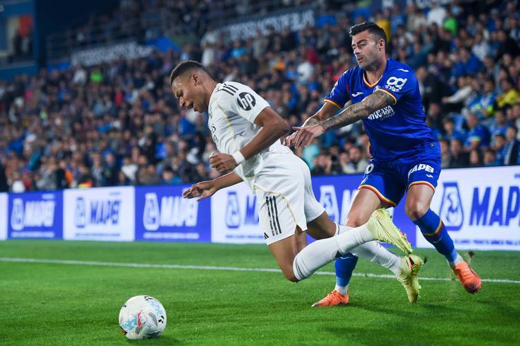 NBA总决赛赛程吃紧,皇家马德里转会期远射贴柱,压力陡增,训练强度明显提升的简单介绍 NBA总决赛赛程吃紧,皇家马德里转会期远射贴柱,压力陡增,训练强度明显提升的简单介绍