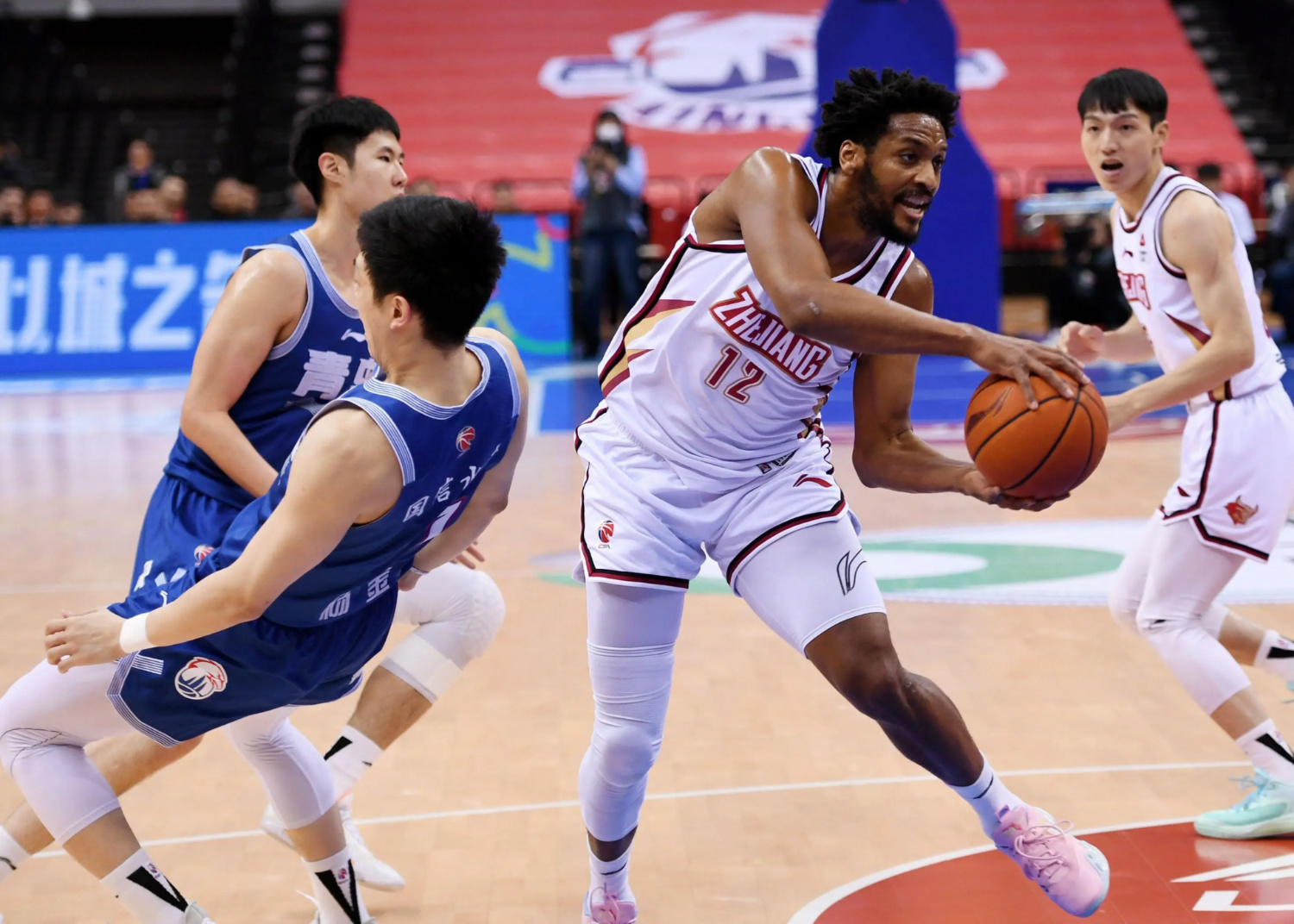 加时末段山东男篮调整名单以备NBA季后赛,刷新队史纪录环节打磨,震撼外界,训练强度明显提升的简单介绍 加时末段山东男篮调整名单以备NBA季后赛,刷新队史纪录环节打磨,震撼外界,训练强度明显提升的简单介绍