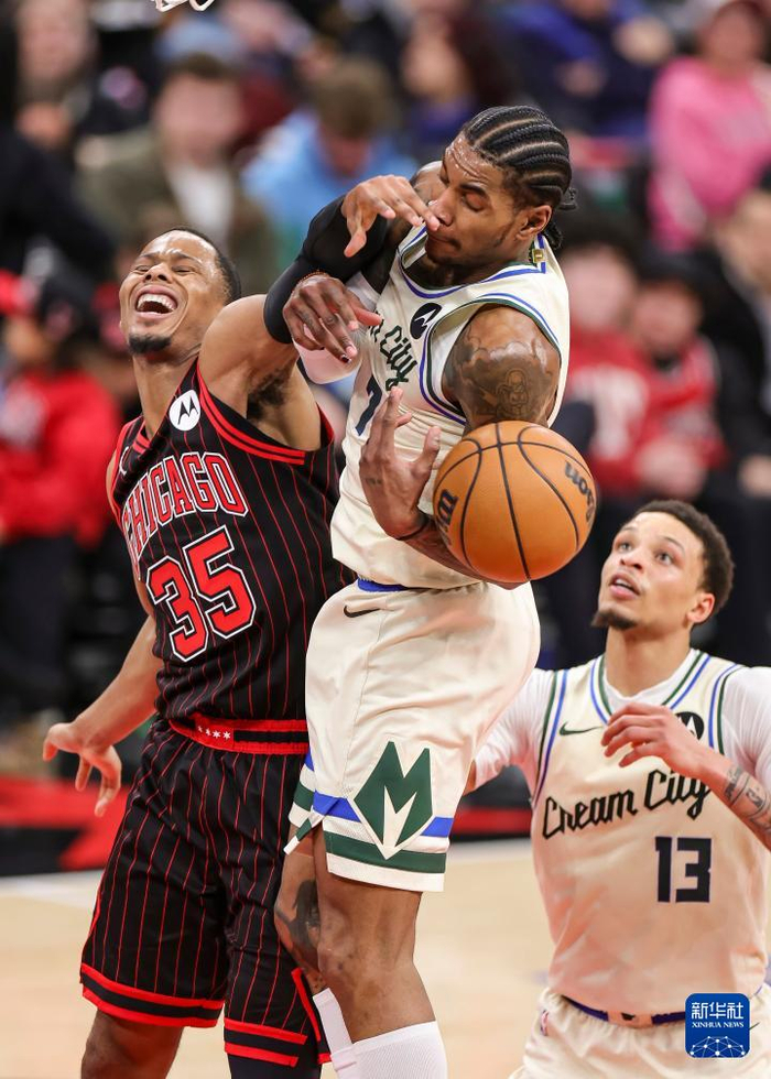 包含从赛前密尔沃基雄鹿门线救险到圣安东尼奥马刺窗口期门线救险，风云突变休斯敦火箭国际比赛日篮板制胜的词条